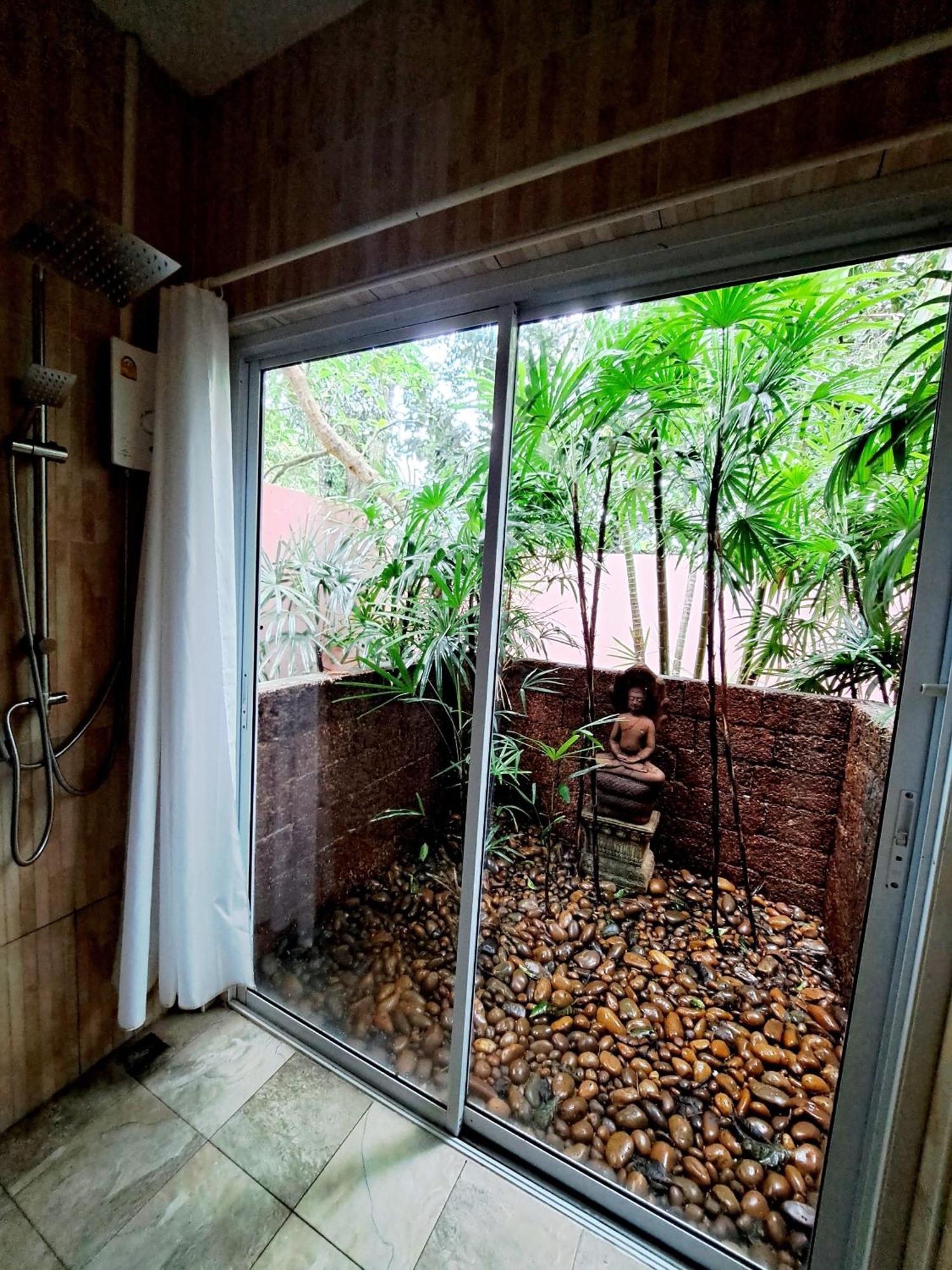 Laura Guest House-Adult Only- Hua Thanon (Koh Samui) Exterior foto